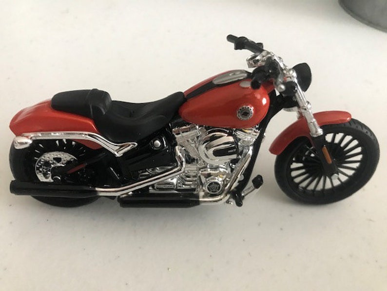 Harley Davidson wedding cake topper,Biker wedding cake topper,motorcycle wedding cake topper,Personalized wedding cake toppers,