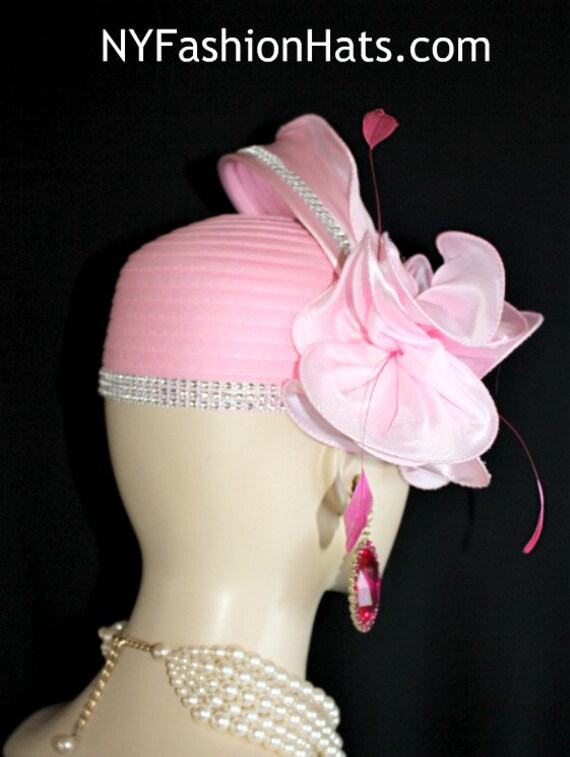 Women display picture 1