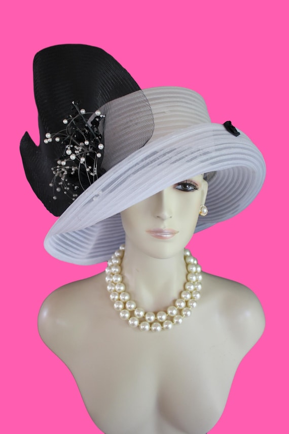 Avant Garde Luxury Large Brim Wedding Hat, Black White  display picture 3