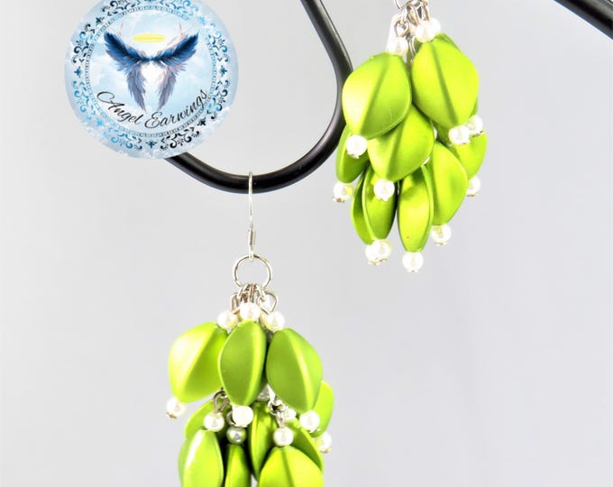 Pearl Greens - Bead Earrings - Resin Beads - Bunch Style - Hypoallergenic