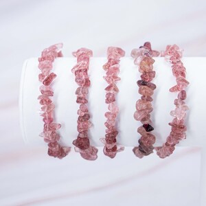 Strawberry Quartz Bracelet Chips Splitter Stretch Crystal Gemstone