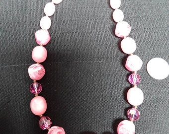 Swirl Slip Lead Necklace Silver-Pale Pink