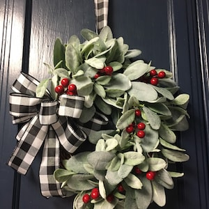 Christmas mini wreath, Mini Lambs Ear and berries Grapevine wreath, Mini wreath for Christmas, Winter small wreath, Valentines Day Wreath