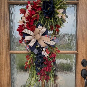 Patriotic Wreath for front door, Americana button fern grapevine, Fourth of July Rustic Red white and blue decor, Memorial Day Cascade