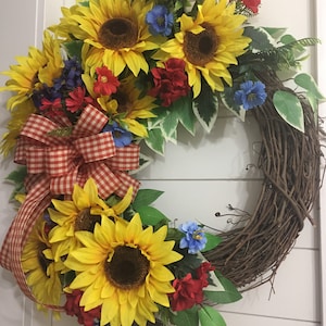 Sunflower wreath for front door, mini wreath for cabinets, candle ring, Grapevine with sunflowers, Small housewarming gift