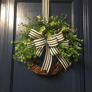 Farmhouse mini wreath, year round greenery wreath for Front door, Pantry wreath, Cabinet Door Wreath, Mother’s Day, window decor