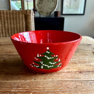 Waechtersbach 9” Bowl, Red Bowl with Christmas Tree, Made in Germany