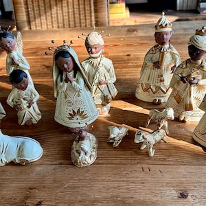 Vintage Mexican Folk Art Handmade Clay Nativity in Beige and Gold, 14 Pieces