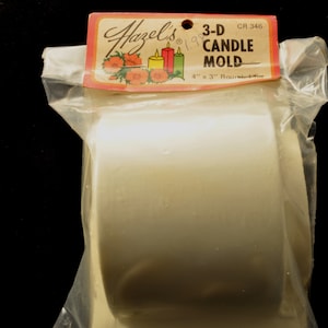 Plastic 3-D, 2 piece Round Mold - Candle 4&quot;x3&quot;