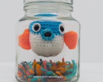 Poisson Comet dans son bocal fait main au crochet