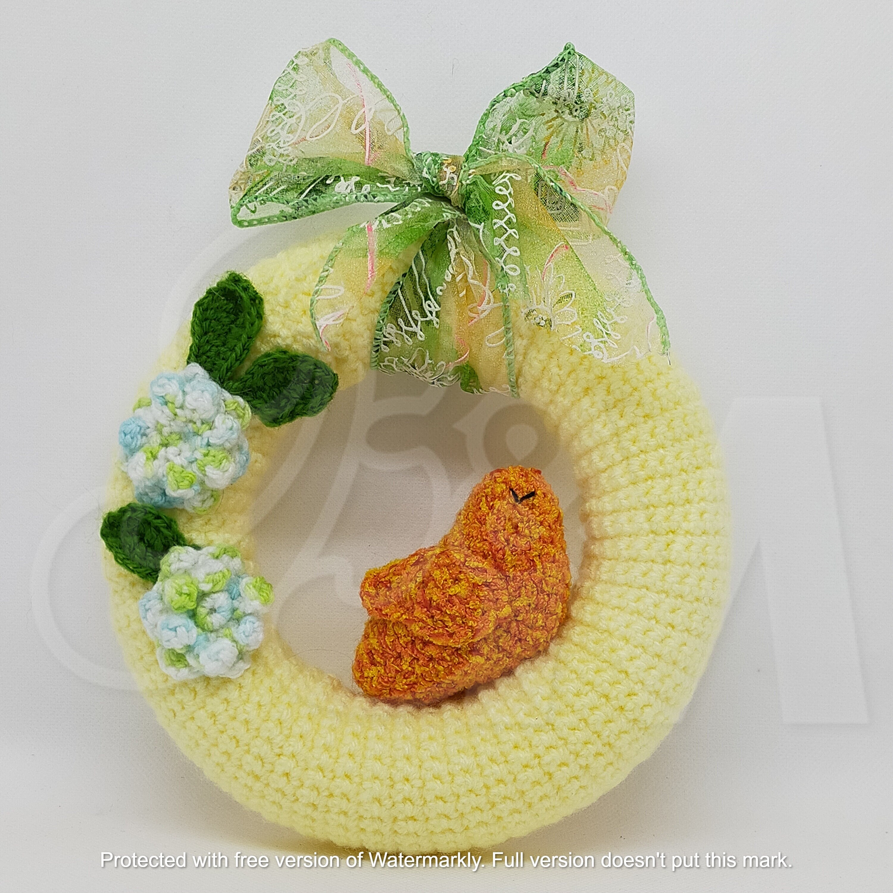 Couronne Fleurs et Oiseau Au Crochet Fait Main