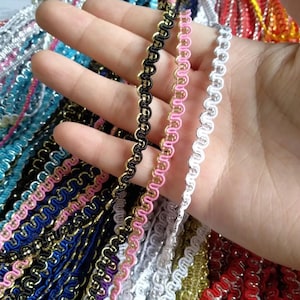 Metallic Gimp Braid Trim by the Yard- 5mm Ric Rac Scroll Border | Wavy Decorative Edging For Dolls, Costume, Lampshade, Shoes, Fancy dresses