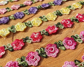 Single Flower pattern Embroidered Trim/ Floral Lace -1 yard- DIY Sewing Doll Clothes