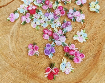 25 Tiny Embroidered Flower Appliques/ Sew on floral embellishment- DIY Clothes/ Sewing/Junk Journal/Scrapbook