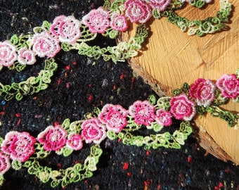 1yard- Pink Rose Chain Trim/Embroidered Delicate Floral Lace- 3.5cm wide