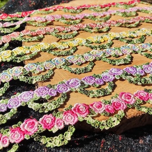 1 Yard- Rosenkette bestickte Borte / zarte Blumenspitze / Kantendekoration- 3.5 cm Breite