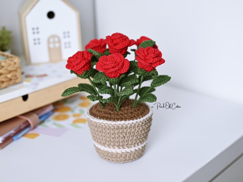 Virkad ros i kruka-mönster, virkad blomma, heminredning, amigurumi-växt (PDF-mönster) bild 2