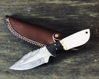 Damascus Steel Knive