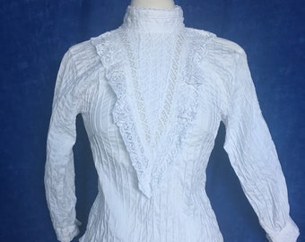 Ivory Cream Pintuck-pleated Blouse Lace details High neck Front buttons Flutter sleeves Romantic women/'s Large Chest 42