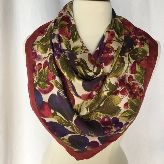 Vintage 80’s/90’s Oscar de la Renta Silk Fruit Pri