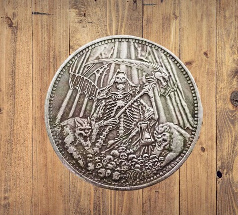 Бродяга Монета Череп Ангел Смерти в аду с демонами Скелет Злая фантазия Американский доллар Жетон монеты США 1 — изображение