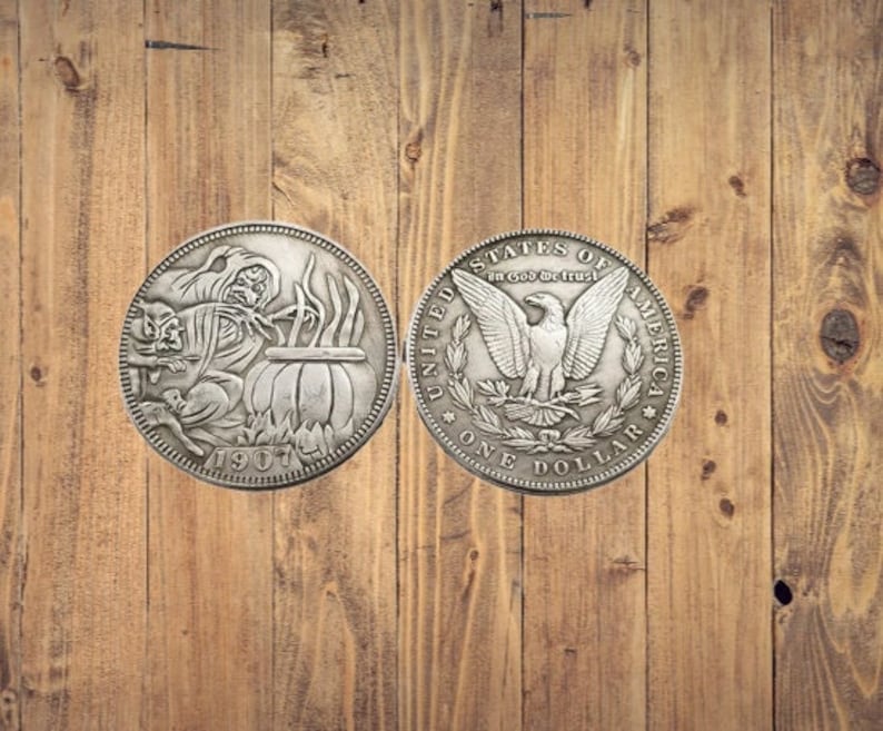 Бродяга Монета Злая Ведьма Варит Зелье В Котле Черная Магия Фэнтези Арт Американский Доллар Жетон Монеты США 1 — изображение