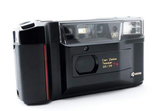 is fuji x100v mirrorless
