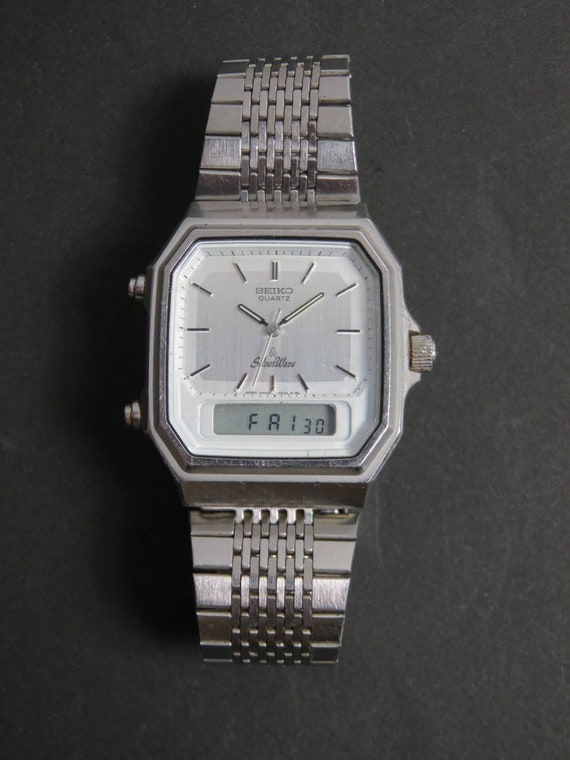 Seiko digital deals analog watch