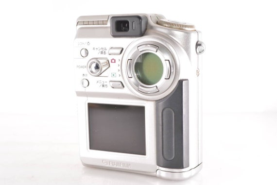 FUJIFILM FinePix 4700z Digital Camera / Retro Digital camera ...