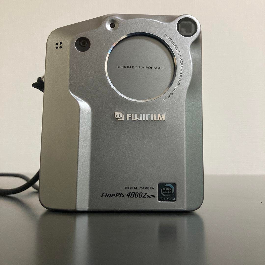 くつろぎカフェタイム FUJIFILM FinePix F601 SUPER HONEYCOM CCD