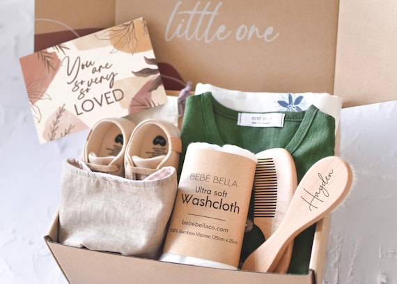 Newborn baby hotsell gift sets uk