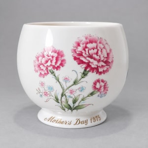 Vintage Noritake Mother's Day Carnation Bowl 1975 Third Edition Limited Pink Floral