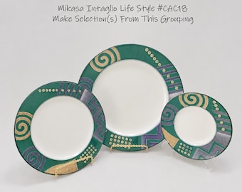 Mikasa Intaglio Life Style Stoneware Plates #CAC18 Green and Purple Dishes