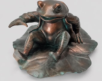 Frog on Lily Pad Figurine Bronze Finish
