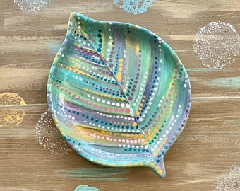 Ceramic Leaf Dish/Trinket Tray/Jewelry Holder