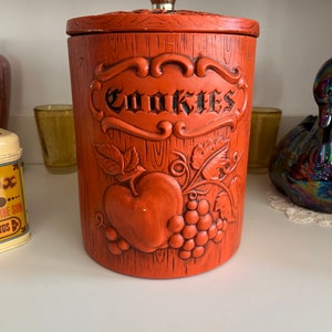 Treasure Craft Cookie Jar
