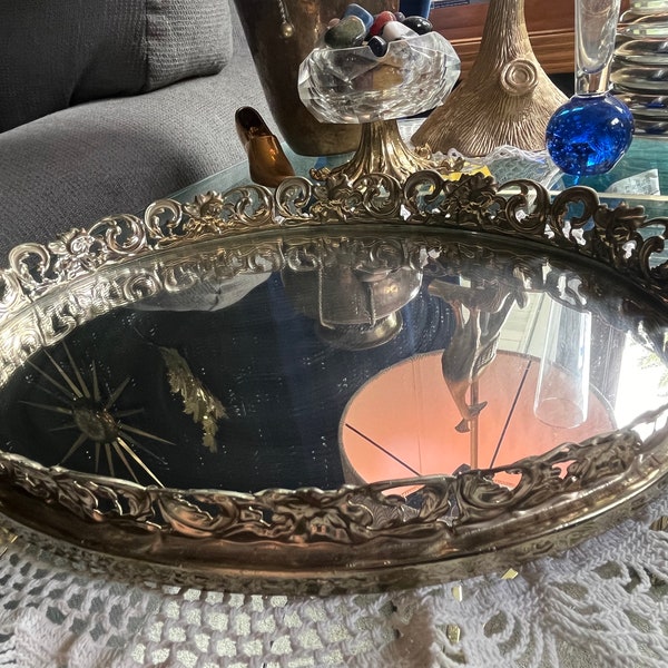 Oval Mirrored Vanity Tray