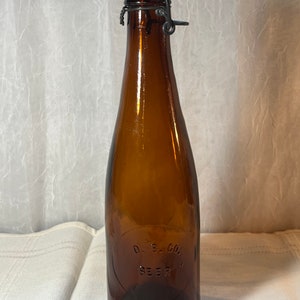 Botella de vidrio ámbar