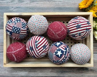 Bolas de trapo patrióticas primitivas / Relleno de cuencos americano / Decoración primitiva del 4 de julio