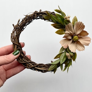 Corona de vid rosa polvoriento / Corona de eucalipto bohemia / Corona rústica pequeña rosa