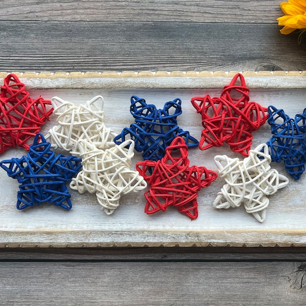 Estrellas rojas, blancas y azules de ratán / Relleno para cuenco del 4 de julio / Decoración patriótica de granja