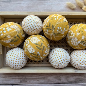 Rustikale Gelbe Rag Balls | Rustikaler Schüsselfüller | Primitive Herbst Dekor