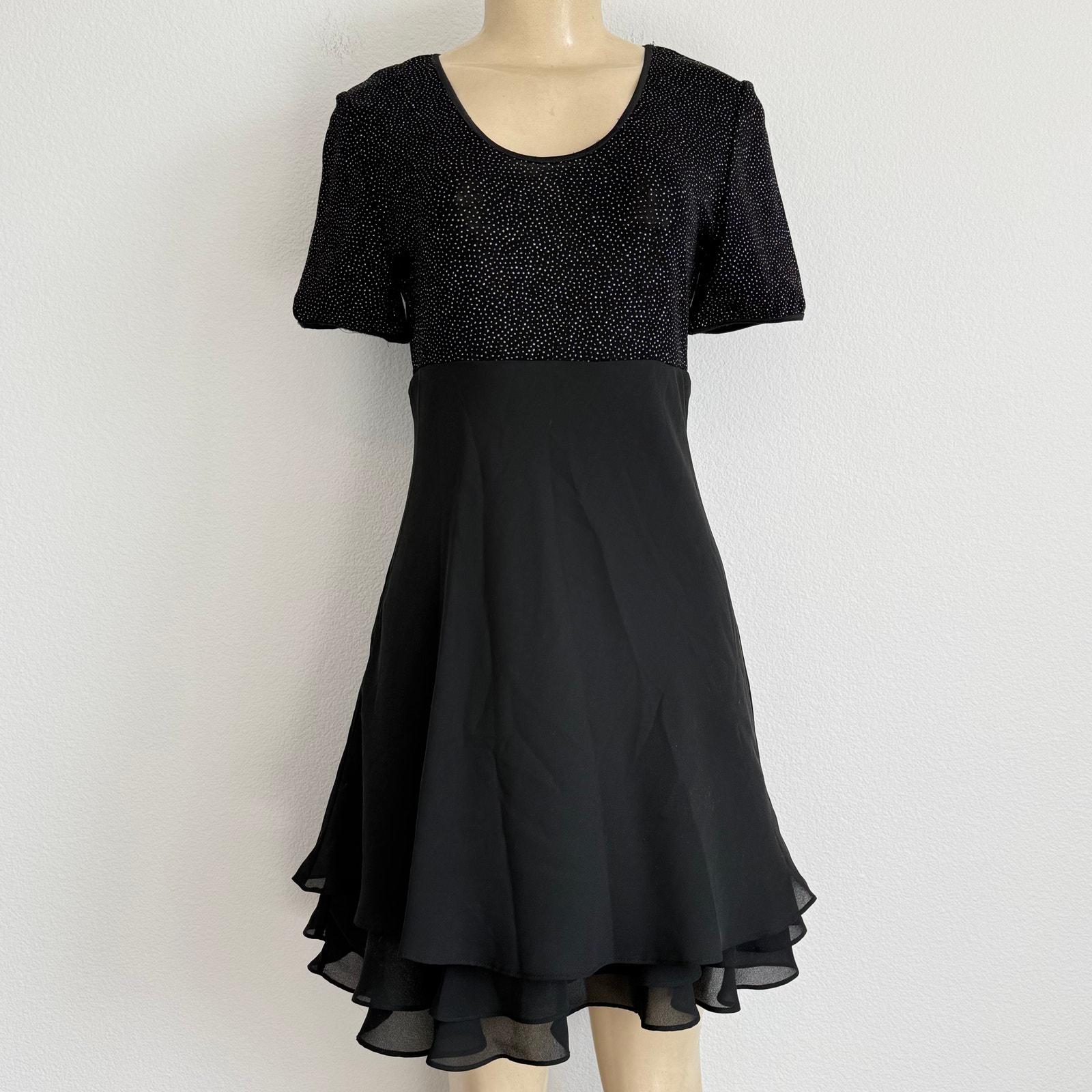 Robe Rhapsody Junior Taille L – Robe Courte Trapèze Fleurie, Manches Longues? Non, Sans Manches!