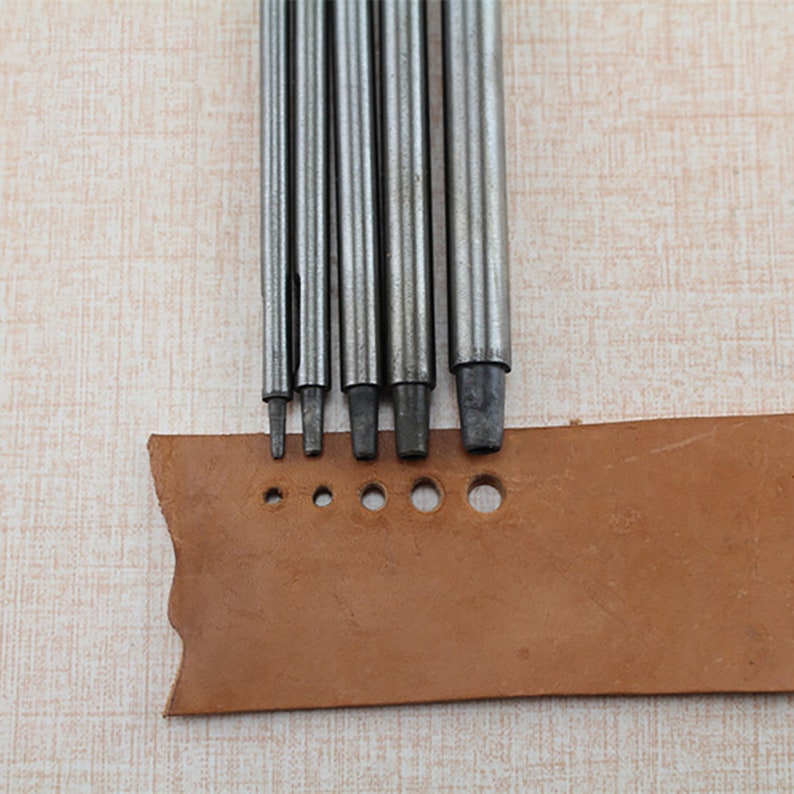 Leather Carving Tools Leather Round Hole Punch Thick Material Special Punching Tool Leather Tool Set. Leather Stitching Round Punch