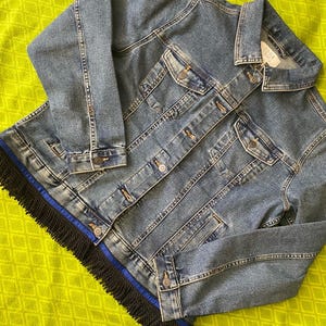 Denim Jacket Fringed w/Blue Border (Jean)