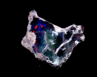 Opale d'Ethiopie noire brute, qualité unique, Opale d'Ethiopie 100 % naturelle, taille brute : 28 x 21 x 12 mm, opale brute de 24 carats, opale de feu brute brute F 4865