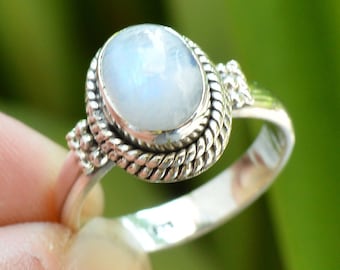 Rainbow Moonstone Oval Ring, 925 Silver Ring, Dainty Ring, Blue Fire Ring, Moonstone Engagement Ring, Boho Ring, Moonstone Jewelry, Her Gift