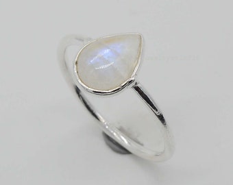Anillo de piedra lunar en forma de pera: anillo apilable hecho a mano en plata de ley 925