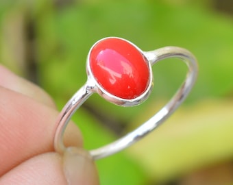 Anillo de plata de ley con coral rojo - Piedra preciosa ovalada hecha a mano