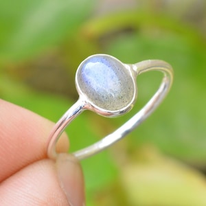 Blue Fire Labradorite Ring, Sterling Silver Rings, 7x9 mm Oval Labradorite Ring, Gemstone Ring, Womens Jewelry, Stackable Rings, Dainty Ring